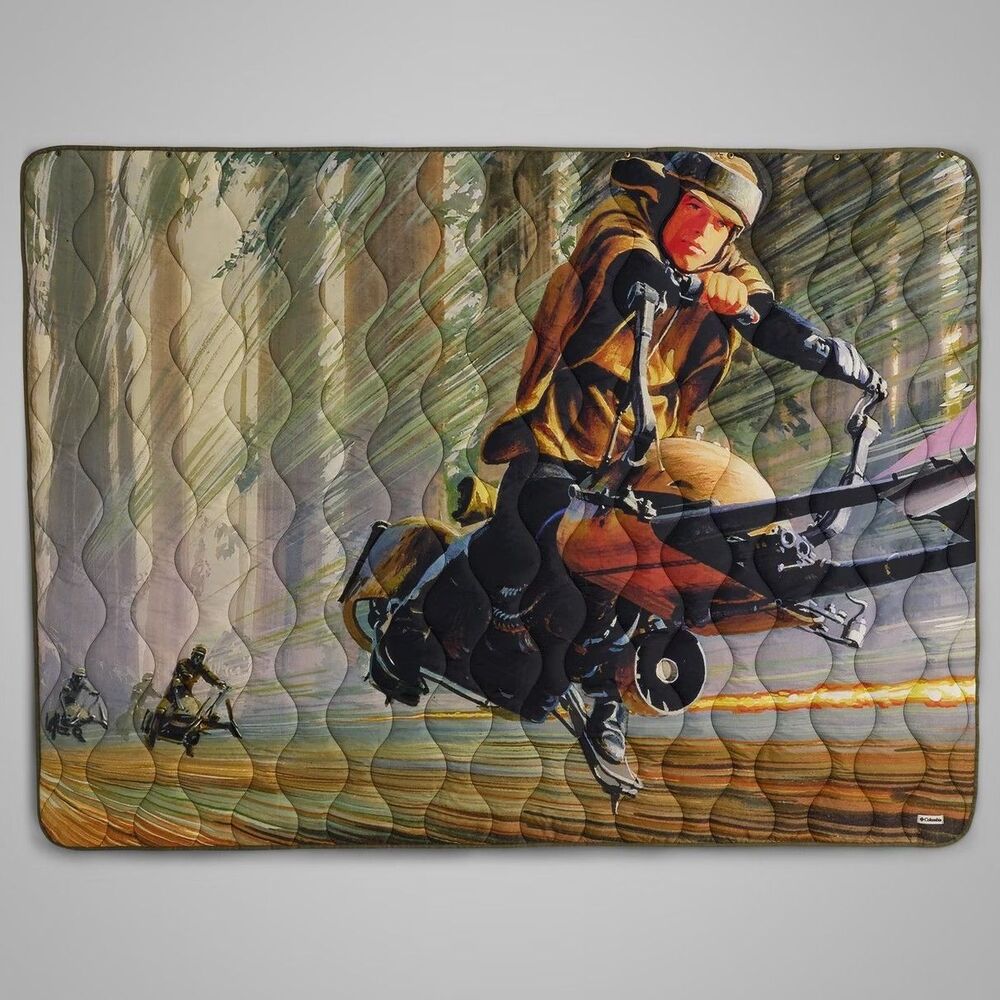 Columbia Star Wars Endor Collection Cargo Reversible Blanket NEW